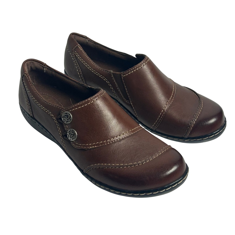 Clarks Bendables 62922 Brown Leather Slip On Loafers Button Detail Womens 9M